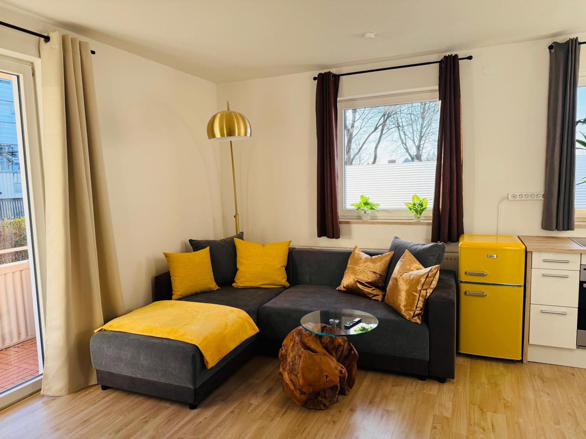 Yay - 65M2 Apartment Am Bahnhof - Smart Tv - Internet - Kaffee - Waschmaschine - Trockner Muehldorf am Inn Екстер'єр фото